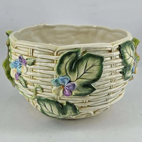 Fitz & Floyd Classics Old World Rabbit Centerpiece Cache pot Bowl